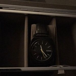 Nixon Black Watch (Leather Band)